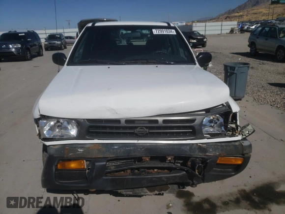 1996 Nissan Pathfinder XE z VIN JN8AR05Y6TW021708, wystawiony jako Copart lot #72991034 z przebiegiem 186 576 mil mil oraz Szkoda całkowita • Salvage title. Historia ofert i sprzedaży dostępna na DreamBid. Obrazek 5.