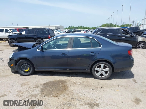 2009 Volkswagen Jetta SE с VIN 3VWRM71K39M080809, выставлен на аукционе IAAI как лот 42248542 с пробегом 71 517 миль миль и . История ставок и продаж доступна на DreamBid. Изображение 13.