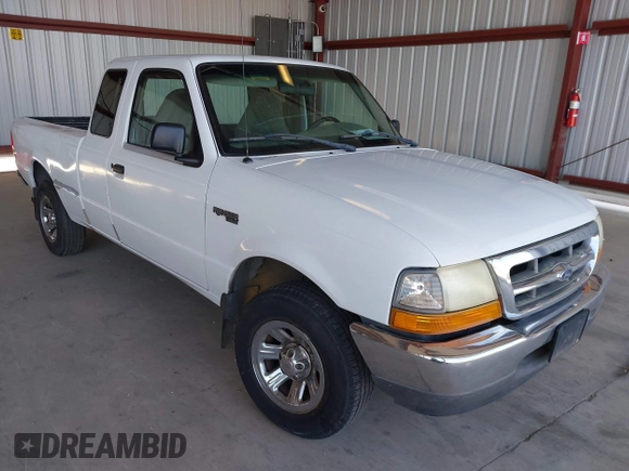 2000 Ford Ranger XL with VIN 1FTYR14VXYTB24131, listed as a IAAI auction lot 42182292 with 263,211 mi miles. Bid and sale history available at carsss.com. Image 1.