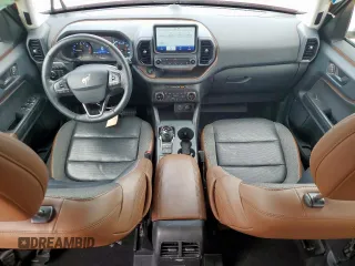 2021 Ford Bronco Sport Outer Banks z VIN 3FMCR9C64MRA72912, wystawiony jako Copart lot #54265395 z przebiegiem 28 272 mil mil oraz Szkoda całkowita • Salvage title. Historia ofert i sprzedaży dostępna na DreamBid. Obrazek 8.
