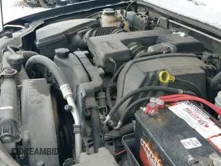 2005 Chevrolet Colorado LS Z71 z VIN 1GCDT196258204264, wystawiony jako IAAI lot #41080277 z przebiegiem 138 761 mil mil oraz . Historia ofert i sprzedaży dostępna na DreamBid. Obrazek 19.