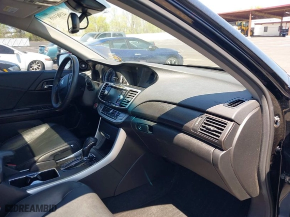 2015 Honda Accord Sedan EX-L with VIN 1HGCR2F84FA168076, listed as a IAAI auction lot 41983408 with 209,007 mi miles. Bid and sale history available at carsss.com. Image 5.