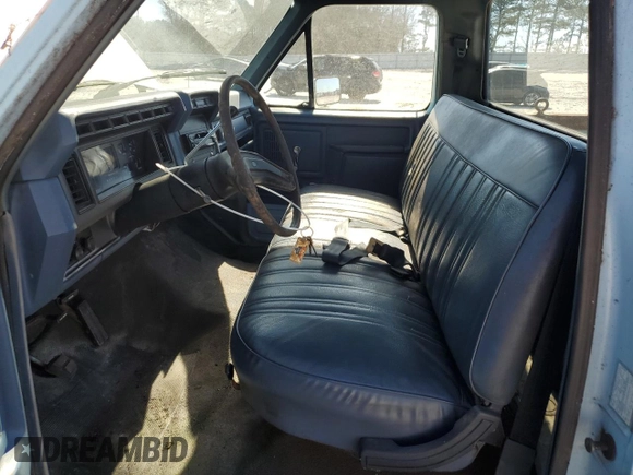 1986 Ford F-150 with VIN 1FTDF15Y1GKB91740, listed as a Copart auction lot 46900315 with 384 mi miles and Clean Title. Bid and sale history available at carsss.com. Image 7.