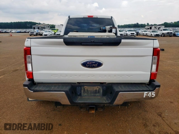 2019 Ford F-350 Lariat with VIN 1FT8W3CT5KEC67505, listed as a Copart auction lot 58712455 with 198,476 mi miles and Clean title. Bid and sale history available at DreamBid. Image 6.