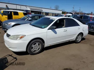 2002 Toyota Camry XLE z VIN 4T1BF32K72U008806, wystawiony jako Copart lot #53502345 z przebiegiem 197 403 mil mil oraz Szkoda całkowita • Salvage title. Historia ofert i sprzedaży dostępna na DreamBid. Obrazek 1.