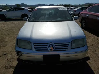 2000 Volkswagen Jetta GLS with VIN 3VWSC29M6YM108811, listed as a Copart auction lot 53992715 with 179,139 mi miles and Salvage title. Bid and sale history available at DreamBid. Image 5.