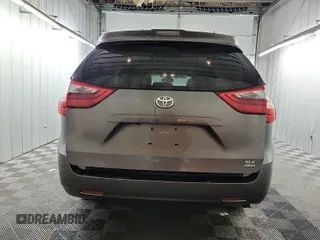 2020 Toyota Sienna XLE with VIN 5TDDZ3DC4LS229943, listed as a IAAI auction lot 42229681 with 100,546 mi miles and . Bid and sale history available at DreamBid. Image 55.