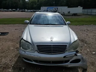 2006 Mercedes-Benz S-Class 3.7L with VIN WDBNF67JX6A483181, listed as a Copart auction lot 72025634 with 186,848 mi miles and Salvage Title. Bid and sale history available at carsss.com. Image 5.