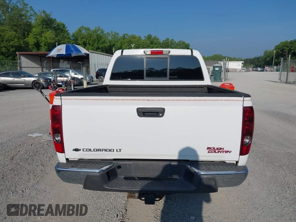 2007 Chevrolet Colorado 1LT z VIN 1GCDT13E978249656, wystawiony jako IAAI lot #42445862 z przebiegiem 115 298 mil mil oraz . Historia ofert i sprzedaży dostępna na DreamBid. Obrazek 16.