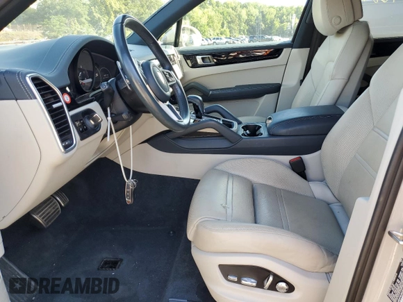 2020 Porsche Cayenne S z VIN WP1AB2AY9LDA27823, wystawiony jako Copart lot #63146843 z przebiegiem 19 328 mil mil oraz . Historia ofert i sprzedaży dostępna na DreamBid. Obrazek 7.