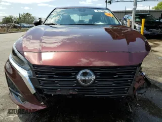 2025 Nissan Altima SV with VIN 1N4BL4DV4SN301573, listed as a Copart auction lot 54365315 with 14,109 mi miles and Salvage Title. Bid and sale history available at DreamBid. Image 5.