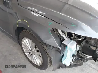 2017 Volkswagen Passat SE z VIN 1VWBT7A32HC031209, wystawiony jako IAAI lot #42445548 z przebiegiem 83 477 mil mil oraz . Historia ofert i sprzedaży dostępna na DreamBid. Obrazek 12.