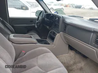 2004 Chevrolet Tahoe Z71 with VIN 1GNEK13T64R160193, listed as a IAAI auction lot 42544720 with 267,764 mi miles and . Bid and sale history available at DreamBid. Image 5.