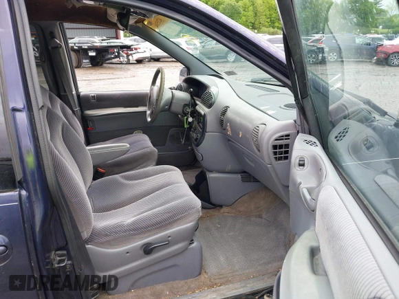 1997 Dodge Caravan LE z VIN 1B4GP54L5VB284083, wystawiony jako IAAI lot #42215384 z przebiegiem 220 000 mil mil oraz . Historia ofert i sprzedaży dostępna na DreamBid. Obrazek 5.