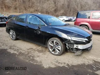 2018 Honda Clarity Plug-In Hybrid with VIN JHMZC5F13JC003825, listed as a Copart auction lot 39572674 with 49,553 mi miles. Bid and sale history available at carsss.com. Image 4.