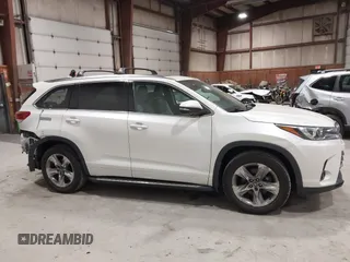 2018 Toyota Highlander Limited z VIN 5TDDZRFH3JS827093, wystawiony jako IAAI lot #42181696 z przebiegiem 63 396 mil mil oraz . Historia ofert i sprzedaży dostępna na DreamBid. Obrazek 14.