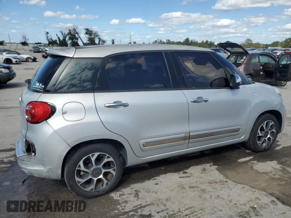 2014 FIAT 500L Lounge with VIN ZFBCFACH1EZ007063, listed as a Copart auction lot 76325754 with 154,736 mi miles and Non Repairable. Bid and sale history available at carsss.com. Image 3.