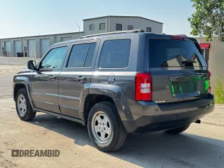 2016 Jeep Patriot Sport z VIN 1C4NJPBA9GD547711, wystawiony jako Copart lot #64280195 z przebiegiem 85 611 mil mil oraz Szkoda całkowita • Salvage title. Historia ofert i sprzedaży dostępna na DreamBid. Obrazek 3.