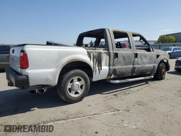 2008 Ford F-250 XL z VIN 1FTSW20R18ED45778, wystawiony jako Copart lot #55695935 z przebiegiem Nie podano mil oraz Nie do naprawy • Non repairable. Historia ofert i sprzedaży dostępna na DreamBid. Obrazek 3.