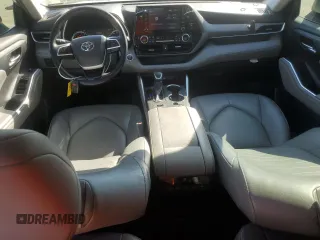 2022 Toyota Highlander XLE z VIN 5TDGZRBH8NS225766, wystawiony jako Copart lot #52007235 z przebiegiem 88 505 mil mil oraz Czysty tytuł • Clean title. Historia ofert i sprzedaży dostępna na DreamBid. Obrazek 8.