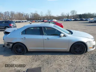 2011 Ford Fusion SE with VIN 3FAHP0HA2BR194051, listed as a IAAI auction lot 41712044 with 64,001 mi miles. Bid and sale history available at carsss.com. Image 13.