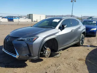 2020 Lexus UX 200 z VIN JTHP3JBH9L2022441, wystawiony jako IAAI lot #41762128 z przebiegiem 84 432 mil mil oraz . Historia ofert i sprzedaży dostępna na DreamBid. Obrazek 2.