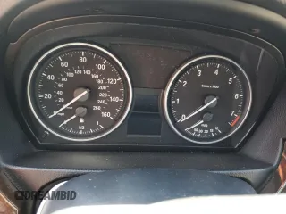 2011 BMW 3 Series 328i с VIN WBAPH5C56BA445624, выставлен на аукционе Copart как лот 54777105 с пробегом Не указан миль и Списание • Salvage title. История ставок и продаж доступна на DreamBid. Изображение 9.