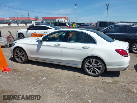 2019 Mercedes-Benz C 300 with VIN 55SWF8DB8KU310676, listed as a IAAI auction lot 41932900 with 37,800 mi miles and . Bid and sale history available at DreamBid. Image 14.