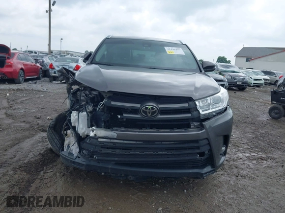 2017 Toyota Highlander XLE with VIN 5TDJZRFH6HS417613, listed as a IAAI auction lot 42440157 with 84,480 mi miles and . Bid and sale history available at DreamBid. Image 12.