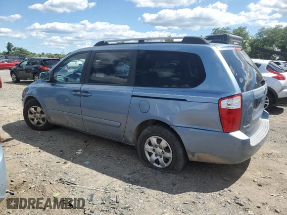 2008 Kia Sedona LX with VIN KNDMB233886230455, listed as a Copart auction lot 61481844 with 222,538 mi miles and Non Repairable. Bid and sale history available at carsss.com. Image 2.