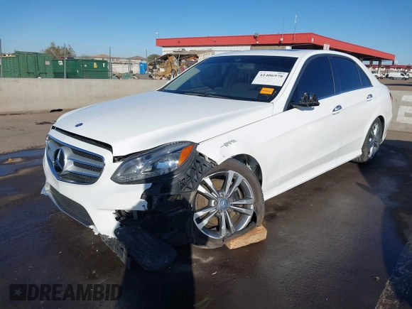 2014 Mercedes-Benz E-Class E 250 BlueTEC Luxury with VIN WDDHF0EB1EA873470, listed as a IAAI auction lot 41406978 with 98,515 mi miles. Bid and sale history available at carsss.com. Image 6.