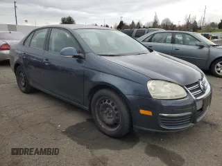 2010 Volkswagen Jetta S z VIN 3VWJX7AJ7AM027269, wystawiony jako Copart lot #60443375 z przebiegiem Nie podano mil oraz Szkoda całkowita • Salvage title. Historia ofert i sprzedaży dostępna na DreamBid. Obrazek 4.