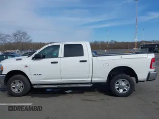 2022 Ram 2500 Tradesman with VIN 3C6UR5CL5NG222389, listed as a IAAI auction lot 38798981 with 62,755 mi miles. Bid and sale history available at carsss.com. Image 14.