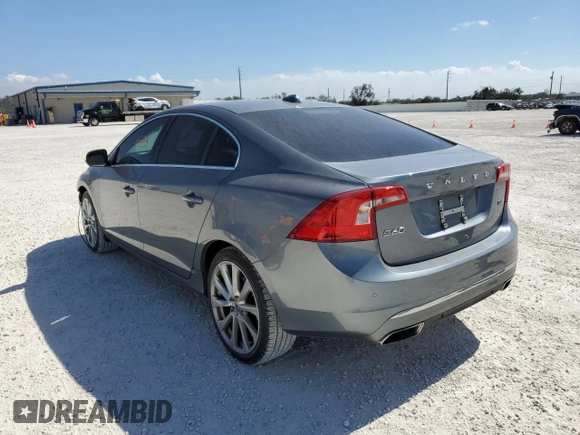 2017 Volvo S60 Inscription with VIN LYV402HK2HB195004, listed as a Copart auction lot 41542193 with 32,633 mi miles. Bid and sale history available at carsss.com. Image 2.