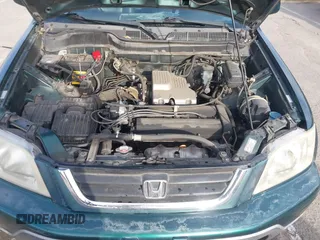 2000 Honda CR-V SE with VIN JHLRD1878YS017229, listed as a IAAI auction lot 41573475 with 195,739 mi miles. Bid and sale history available at carsss.com. Image 10.