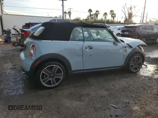 2012 MINI Convertible z VIN WMWZN3C59CT135351, wystawiony jako Copart lot #86711044 z przebiegiem 93 515 mil mil oraz Nie do naprawy • Non repairable. Historia ofert i sprzedaży dostępna na DreamBid. Obrazek 3.