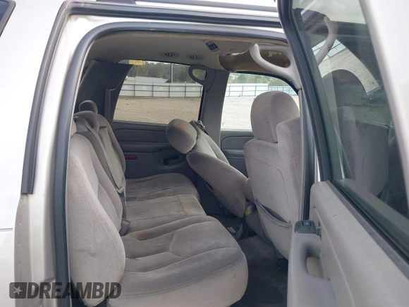 2004 GMC Yukon XL SLT with VIN 3GKEC16Z64G292509, listed as a IAAI auction lot 40948787 with 143,099 mi miles. Bid and sale history available at carsss.com. Image 8.