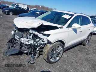 2015 Lincoln MKC with VIN 5LMTJ2AH8FUJ31911, listed as a IAAI auction lot 41735017 with 76,332 mi miles. Bid and sale history available at carsss.com. Image 17.
