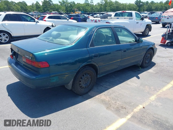1998 Toyota Camry LE z VIN 4T1BF22K1WU927328, wystawiony jako IAAI lot #42534974 z przebiegiem 74 368 mil mil oraz . Historia ofert i sprzedaży dostępna na DreamBid. Obrazek 4.