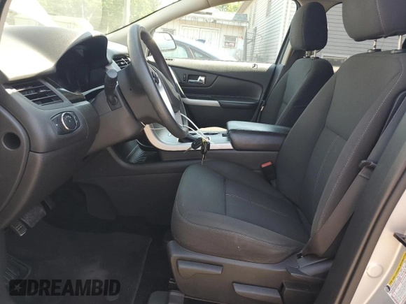2014 Ford Edge SE z VIN 2FMDK4GC3EBB06138, wystawiony jako Copart lot #60747405 z przebiegiem 135 620 mil mil oraz Szkoda całkowita • Salvage title. Historia ofert i sprzedaży dostępna na DreamBid. Obrazek 7.