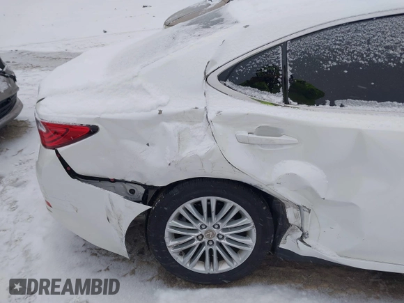 2015 Lexus ES with VIN JTHBK1GG1F2193282, listed as a IAAI auction lot 41238440 with 66,433 mi miles. Bid and sale history available at carsss.com. Image 6.