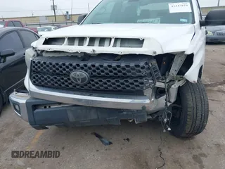 2018 Toyota Tundra 2WD SR5 with VIN 5TFEY5F14JX232234, listed as a IAAI auction lot 41447829 with 183,635 mi miles. Bid and sale history available at carsss.com. Image 6.