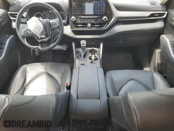 2021 Toyota Highlander Hybrid Limited with VIN 5TDXBRCH7MS065638, listed as a Copart auction lot 56914045 with 56,297 mi miles and Salvage title. Bid and sale history available at DreamBid. Image 8.