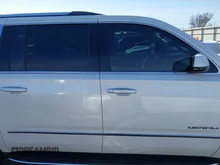 2017 GMC Yukon XL Denali with VIN 1GKS2HKJ5HR355961, listed as a IAAI auction lot 41509991 with 204,474 mi miles. Bid and sale history available at carsss.com. Image 14.