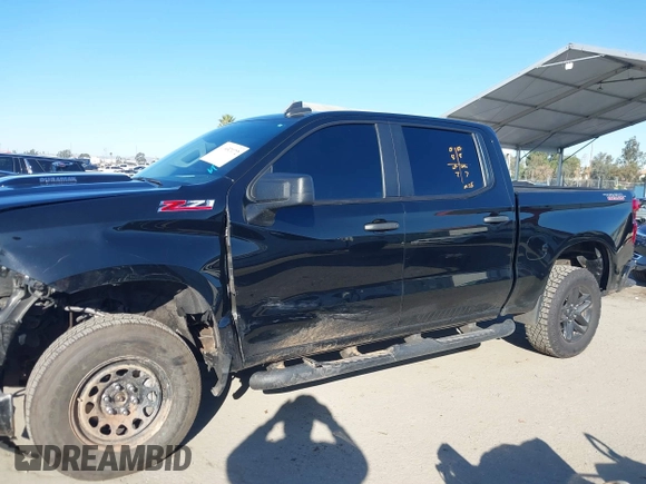 2024 Chevrolet Silverado 1500 Custom Trail Boss with VIN 3GCUDCE84RG129664, listed as a IAAI auction lot 41652172 with 35,644 mi miles. Bid and sale history available at carsss.com. Image 15.