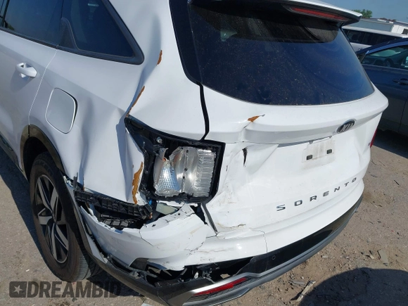 2021 Kia Sorento S with VIN 5XYRL4LC1MG002786, listed as a IAAI auction lot 42253503 with 90,893 mi miles and . Bid and sale history available at DreamBid. Image 6.