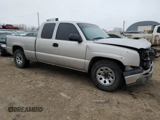 2005 Chevrolet Silverado 1500 LS with VIN 2GCEC19TX51207426, listed as a Copart auction lot 44393255 with 259,005 mi miles and Salvage Title. Bid and sale history available at DreamBid. Image 4.