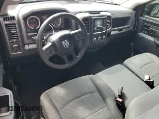 2018 Ram 1500 Express z VIN 3C6JR6AT6JG158188, wystawiony jako Copart lot #43374665 z przebiegiem 121 672 mil mil oraz Szkoda całkowita • Salvage title. Historia ofert i sprzedaży dostępna na DreamBid. Obrazek 8.