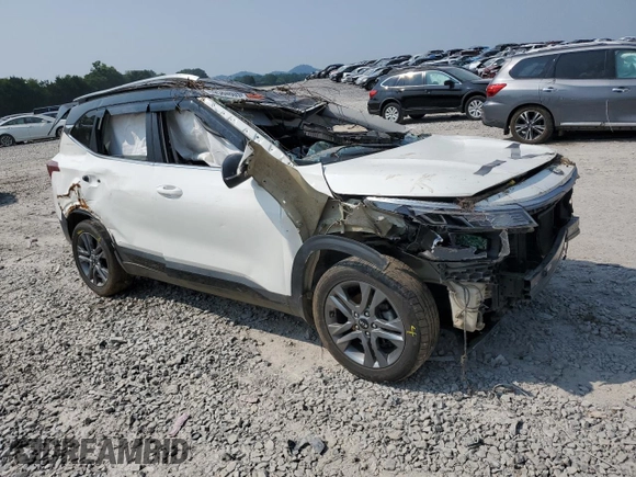 2021 Kia Seltos S with VIN KNDEU2AA8M7044421, listed as a Copart auction lot 59584605 with Not provided miles and Salvage title. Bid and sale history available at DreamBid. Image 4.