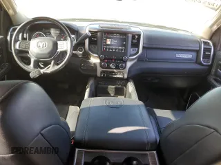 2019 Ram 2500 Laramie z VIN 3C6UR5FL1KG657255, wystawiony jako Copart lot #43664075 z przebiegiem 29 126 mil mil oraz Szkoda całkowita • Salvage title. Historia ofert i sprzedaży dostępna na DreamBid. Obrazek 8.